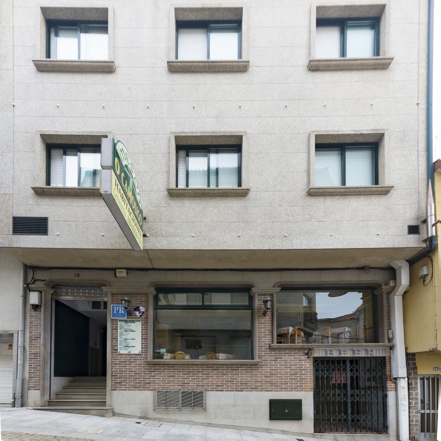 Hostal O Camouco Portonovo Bagian luar foto